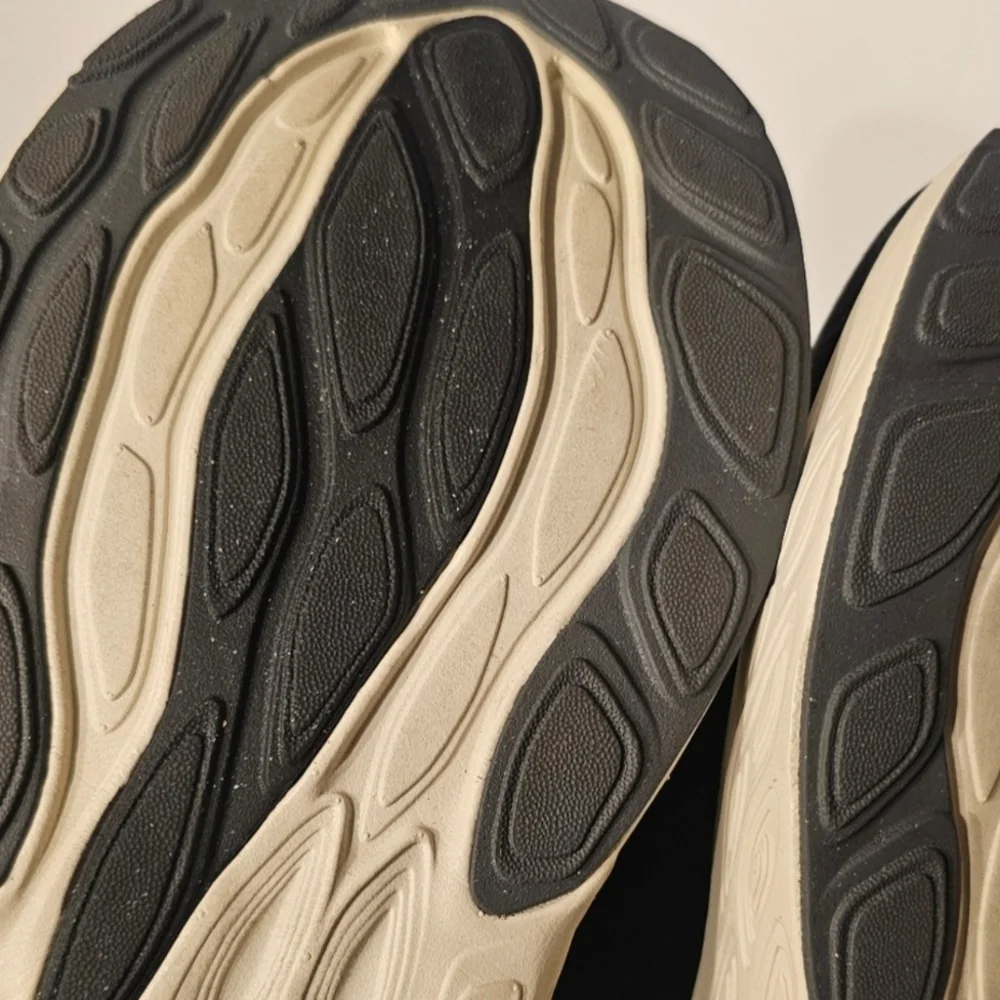 1080 V14 New Balance Size 10.5 Women's Or Men's Size 9. - Picture 7 of 10